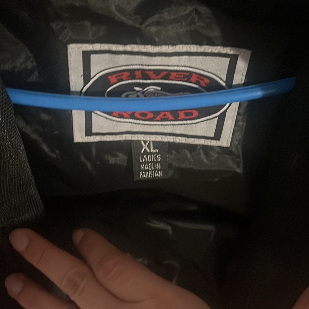 Motorcycle jacket - Picture 2 of 5